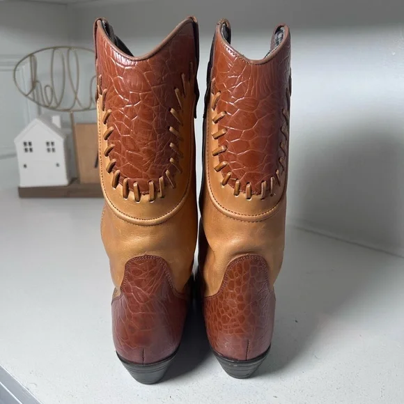 Dingo Women’s Western Cowboy Boots Two-Tone Leather Vintage Style Size 6.5M - Picture 5 of 8